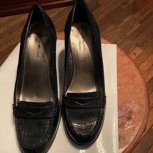 Bandolino Women's Abenzio Slip-On Loafer, Brand new